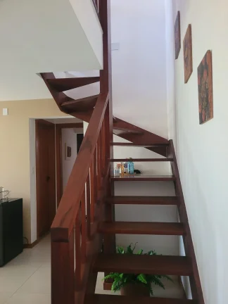 Imagem duplex com 2 Dormitórios, sendo 1 suíte, e 2 Banheiros e área privativa de 65m² em Itacimirim BA