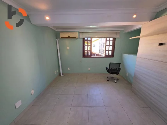 Imagem Casa com 2 dormitórios à venda, 54 m² por R$ 320.000,00 - Banco de Areia - Mesquita/RJ