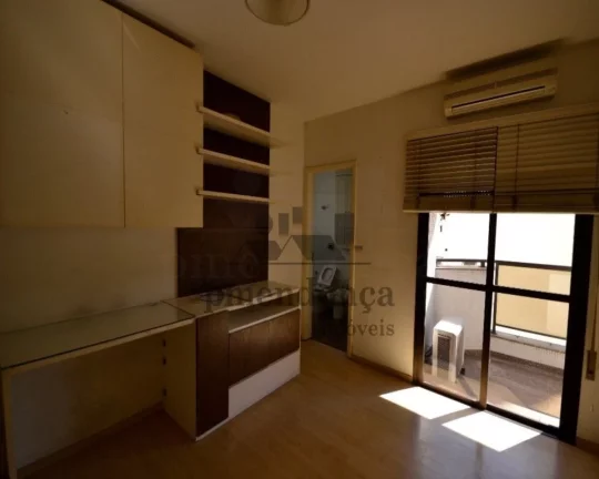 Imagem Apartamento amplo bem distribuído, com terraço, living para 03 ambientes, bem arejado e iluminado,...