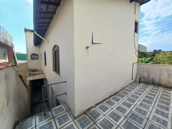 Imagem Sobrado com 3 dormitórios à venda, 161 m² por R$ 650.000,00 - Jardim Santa Helena - Suzano/SP
