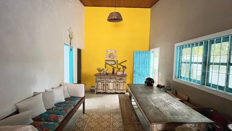 Imagem CASA COM 3 DORMITÓRIOS SENDO 1 SUÍTE,VARANDA,QUINTAL