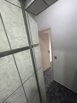 Imagem Casa Frente Locação 3 Dormitórios com 1 Vaga de garagem - Jardim Ipanema