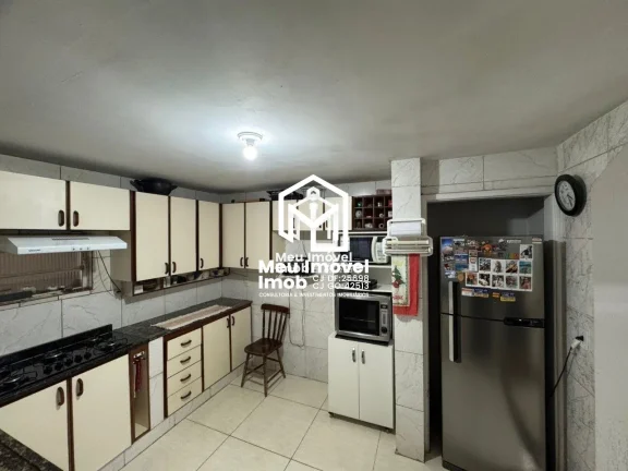 Imagem Guará II Casa 6 Quartos 1 Suíte 3 Vagas 128m² Área de Serviço Terraço Banheira