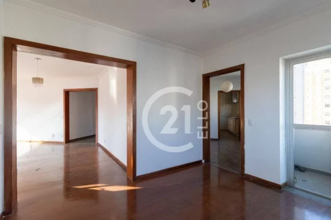 Imagem Apartamento FORA DE ROTA em Moema!!!