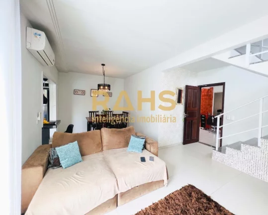 Imagem Sobrado Geminado de Esquina no Condomínio Residencial Santos Dumont próximo ao Shopping Garten, e ...