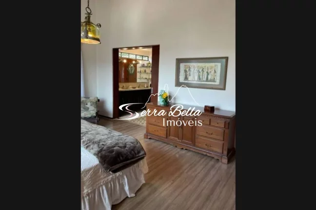 Imagem Casa com 6 dormitórios à venda, 374 m² por R$ 1.586.000,00 - Golfe - Teresópolis/RJ