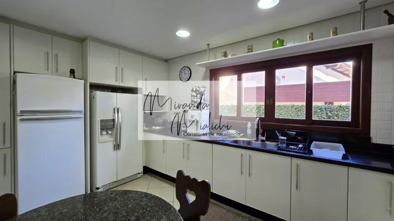 Imagem Sobrado para venda em Jurerê Internacional com 6 quartos, sendo 6 suítes, 548m²