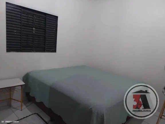 Imagem Casa 3/4 no Escola de Policia