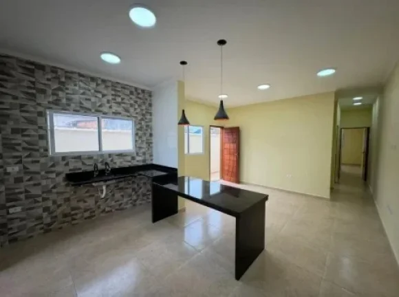 Imagem Casa para Venda em Itanhaém, Tupy, 2 dormitórios, 1 suíte, 2 banheiros, 3 vagas
