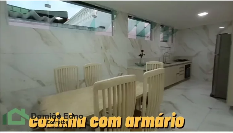 Imagem Casa com 3 Quartos e 3 banheiros, 239 m² por R$ 990.000