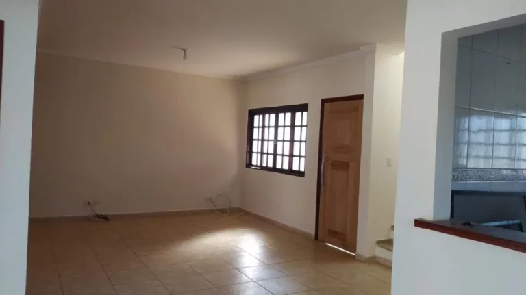Imagem Linda casa a venda no Condomínio Ninho Verde I Eco Residence - Porangaba/SP.