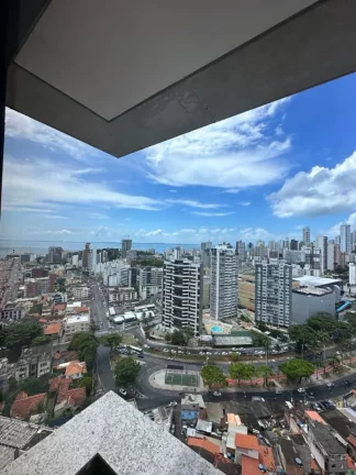 Imagem A 5ª Avenida Imóveis selecionou essa exclusiva unidade de Repasse, no Morro Ipiranga Residence: 4 suítes, andar altíssimo, melhor prumada vista mar