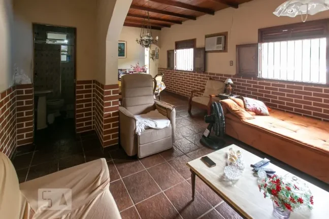 Imagem Casa à Venda - Vargem Pequena, 3 Quartos, 732 m2