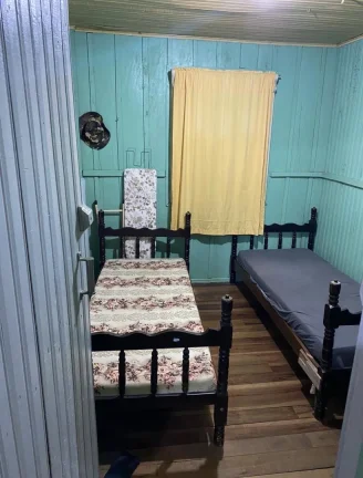 Imagem Casa mista à venda no bairro Gravatá em Navegantes próxima a escola estadual Antonio Rocha e a creche Rosana - Adriano Carpes Imóveis vende