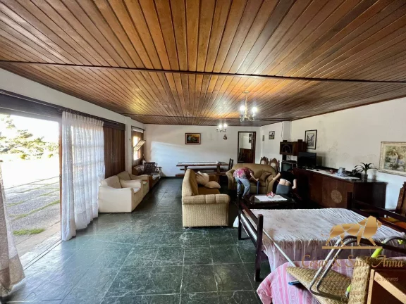 Imagem Casa, Chalé e Edicula a venda em Campos do Jordão-SP