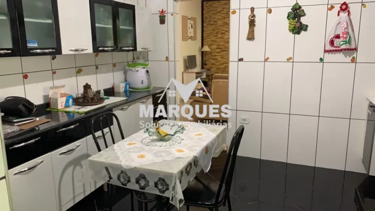 Imagem Casa 3 dorms, c/ 1 salão Comercial 35m2 na frente