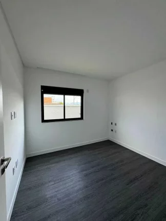 Imagem Casa em condomínio com 4 dormitórios e 4 vagas de garagem em Camboriú