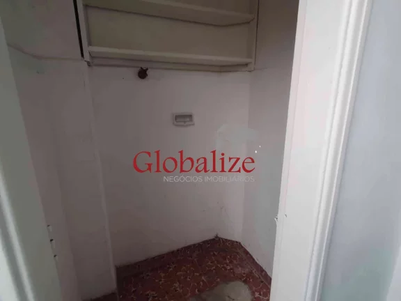 Imagem Apartamento à venda com 2 dormitórios no Embaré em Santos por R$ 410 mil