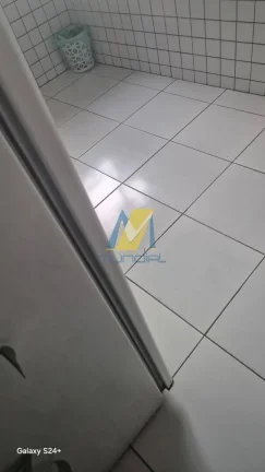 Imagem Galpão comercial/industrial com excelente estrutura e frente imponente.