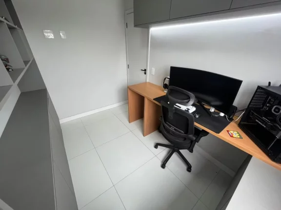 Imagem Apartamento todo mobiliado com 42 m², oferece conforto com seus 2 dormitórios, sala, cozinha e ban...