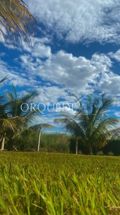 Imagem Chácara à venda em Rio Verde-GO: 3 quartos, 1 suíte, 1 sala, 2 banheiros, 2 vagas de garagem, 180m² de área. Aproveite!