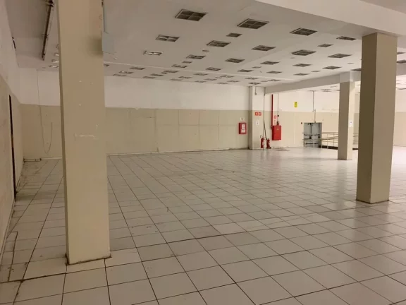 Imagem Salão para alugar, 2000 m² por R$ 80.000/mês - Centro - Mogi das Cruzes/SP