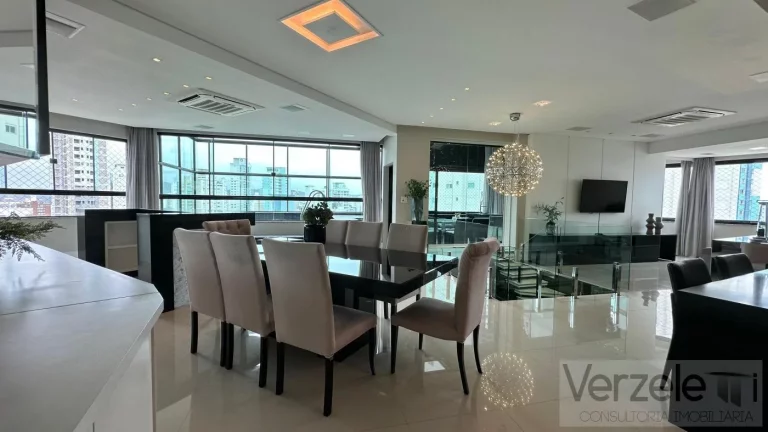 Imagem Cobertura para Venda em Balneário Camboriú / SC no bairro Centro