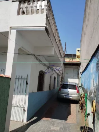 Imagem Casa com 2 salões comerciais à venda, 200 m² por R$ 850.000 - Parque Santa Teresa - Carapicuíba/SP