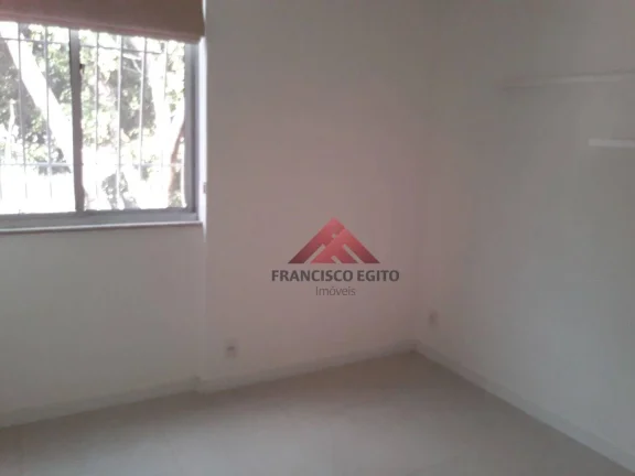 Imagem Apartamento com 2 dormitórios à venda, 70 m² por R$ 310.000,00 - Santa Rosa - Niterói/RJ