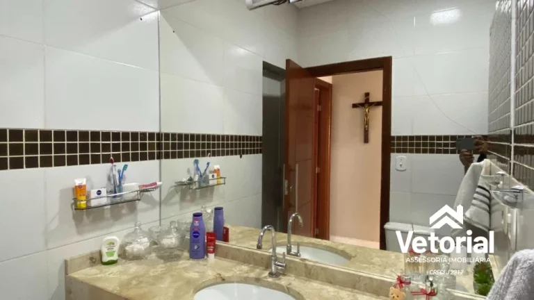Imagem Imperdível Casa à Venda em Barreiras-BA, Morada da Lua: 3 Quartos, 1 Suíte, 1 Sala, 2 Vagas de Garagem e área de lazer!
