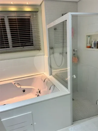 Imagem Apartamento à venda com 3 quartos, sendo 3 suítes, no condomínio Sky House, São Paulo - SP