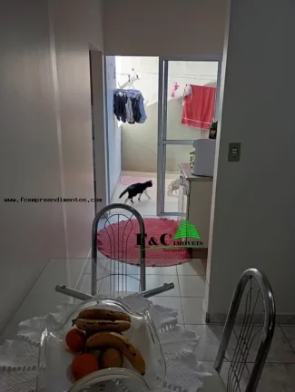 Imagem Casa para Venda em Limeira, Vila Santa Lúcia, 3 dormitórios, 1 suíte, 1 banheiro, 1 vaga