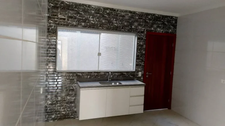Imagem Casa Nova em Condomínio Fechado para Locação – Primeira Locação