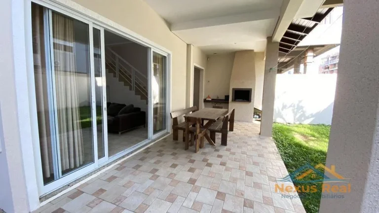 Imagem Sobrado com 3 quartos para Temporada