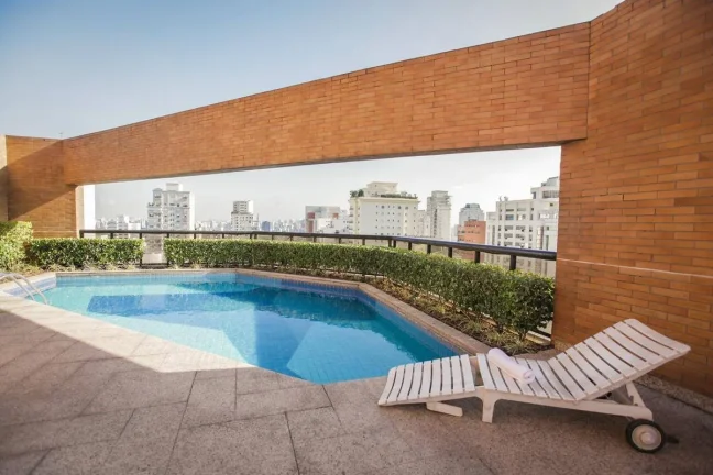 Imagem Flat disponível para venda no Hotel Hampton Park, com 31m², 1 dormitório e 1 vaga