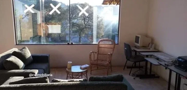 Imagem Descubra esta encantadora casa na Avenida Otacílio Negrão de Lima, localizada no bairro Pampulha e...