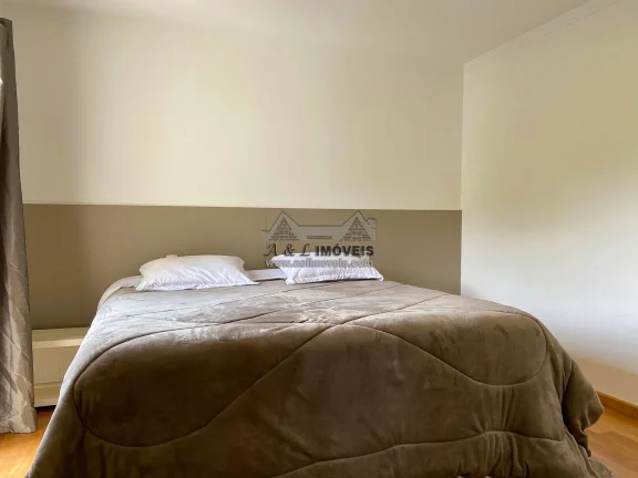 Imagem Casa à venda em Campos do Jordão – Com 4 dormitórios e vista exuberante