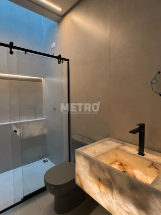Imagem Casa no Alphavile, 4 Suítes, Master com closet e banheira, Piscina, Área Gourmet