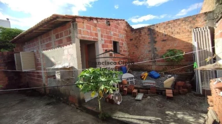 Imagem Casa à venda no bairro Parque Santa Clara - Guaratinguetá/SP