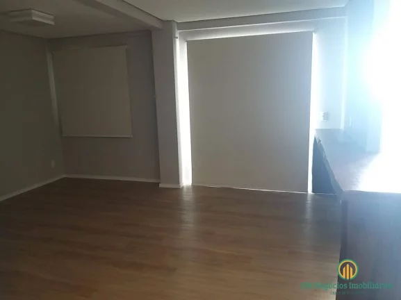 Imagem Charmoso apartamento na melhor localização da Granja Viana