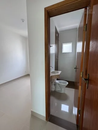 Imagem Elegância e Praticidade Casa de condom. com 2 dmt e suíte a 640 metros do mar
