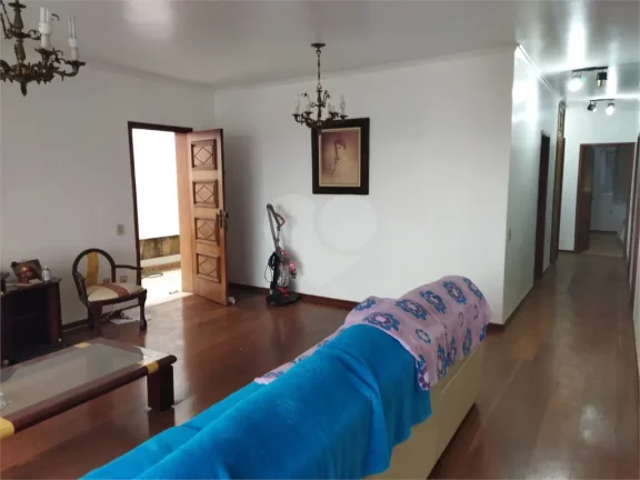 Imagem Casa à venda ou para alugar com 4 quartos, sendo 1 suíte, em Vila Madalena, São Paulo - SP