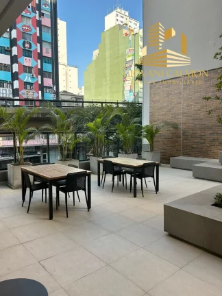 Imagem Apartamento à venda no Centro de São Paulo - 1 quarto, 1 suíte, 1 banheiro, 26m² de área. ¡Confira já!