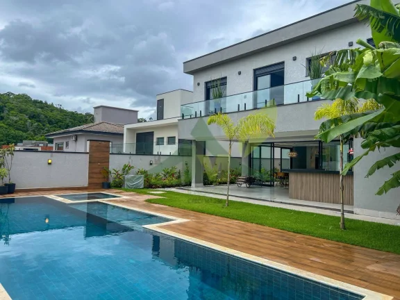 Imagem Casa de Alto Padrão à Venda e Locação em Condomínio Fechado no Granville