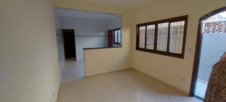 Imagem Casa à Venda – Praia Grande – Bairro Maracanã | 2 Dorms (1 Suíte) | R$ 480.000