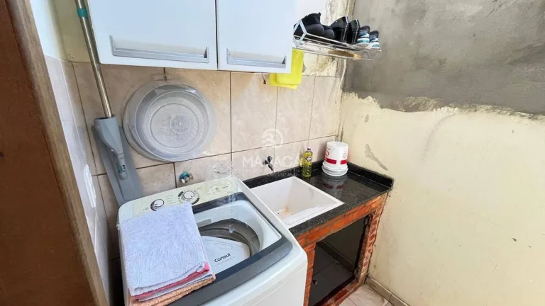 Imagem Casa 2 quartos, 2 garagens, fogão à lenha e churrasqueira, Quinta dos Açores