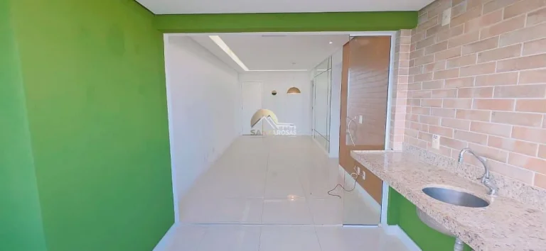 Imagem Alugo apartamento no Alphaville Salvador: 2/4 (1 suíte) nascente, varanda gourmet c/ cortina de vid