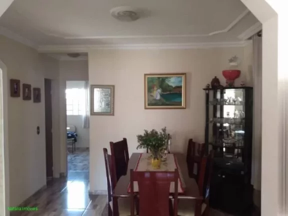 Imagem CASA RESIDENCIAL PARA VENDAS, EM BETIM
*TERRENO COM 2 CASAS INDIVIDUAIS
*1º CASA CONSTITUIDA POR: 3...