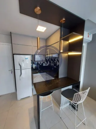 Imagem Studio de alto padrão em Pinheiros, SP: 1 quarto, 1 banheiro, 1 vaga de garagem, 37m² de área. Alugue já!