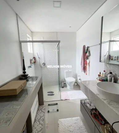 Imagem Apartamento á venda Mobiliado com 3 Suítes localizado na 2ª Quadra Mar em Balneário Camboriú